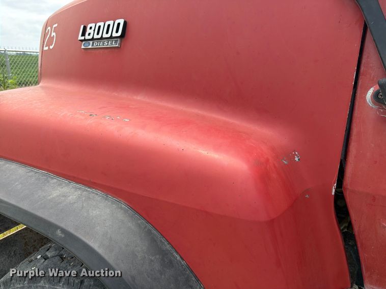 image for item DN6698 1994 Ford LT8000 dump truck