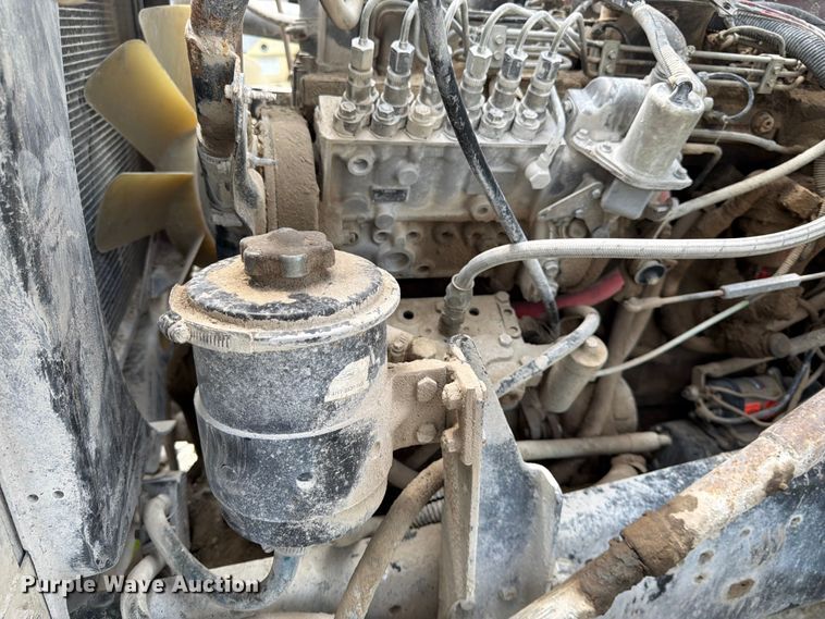 image for item DN6698 1994 Ford LT8000 dump truck