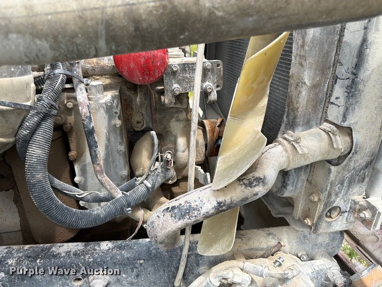 image for item DN6698 1994 Ford LT8000 dump truck