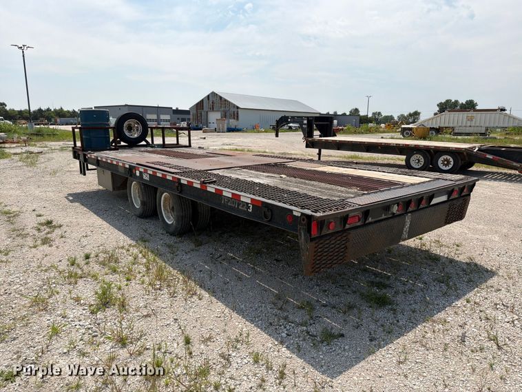 image for item DN6701 2004 Trail-eze TE20T22-3 tilt deck equipment trailer