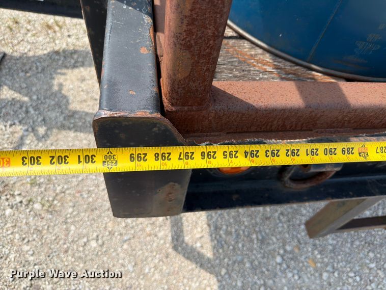 image for item DN6701 2004 Trail-eze TE20T22-3 tilt deck equipment trailer