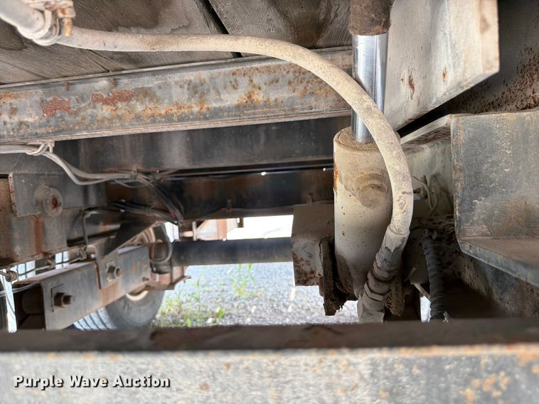 image for item DN6701 2004 Trail-eze TE20T22-3 tilt deck equipment trailer