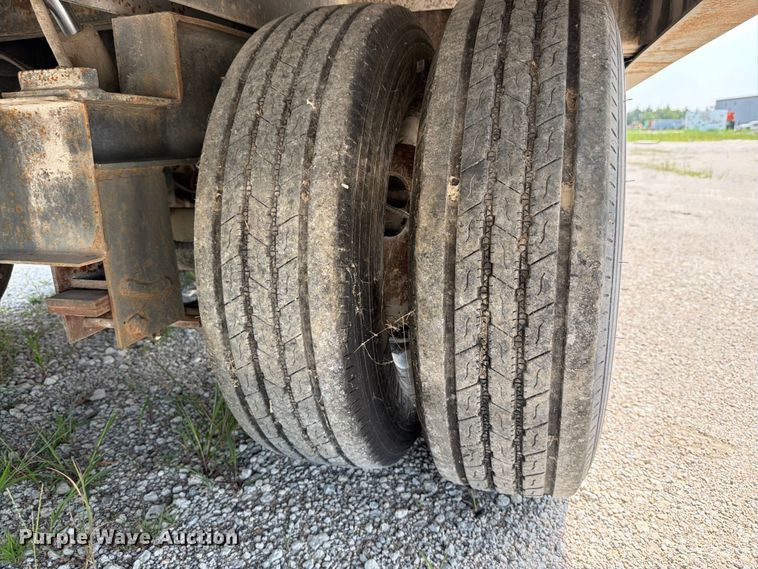 image for item DN6701 2004 Trail-eze TE20T22-3 tilt deck equipment trailer