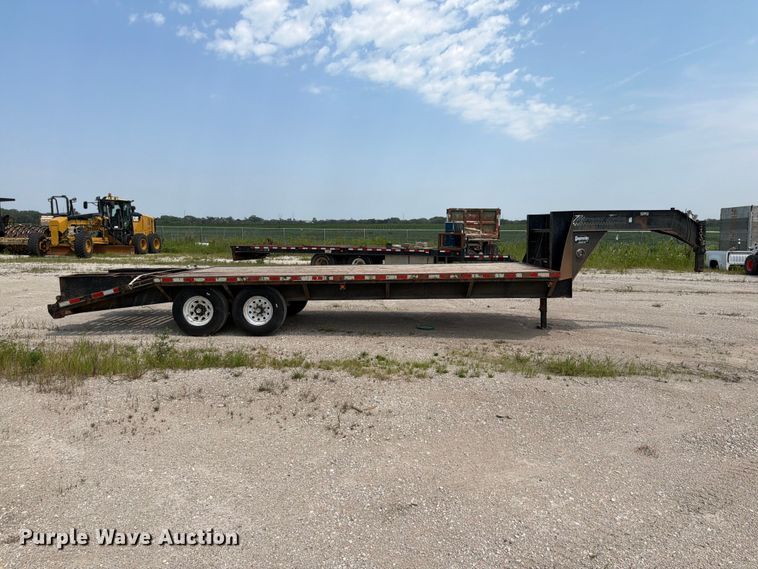 image for item DN6702 1999 Parker equipment trailer