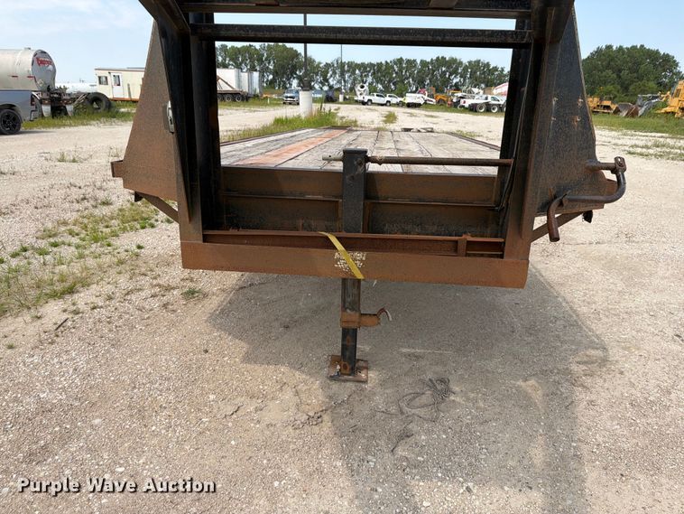 image for item DN6702 1999 Parker equipment trailer