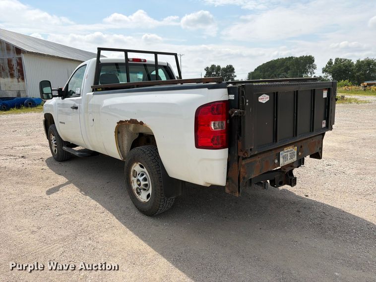 image for item DN6703 2011 Chevrolet Silverado 2500HD pickup truck