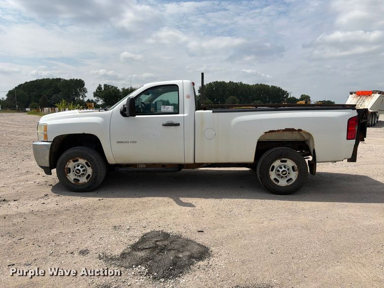 image for item DN6703 2011 Chevrolet Silverado 2500HD pickup truck