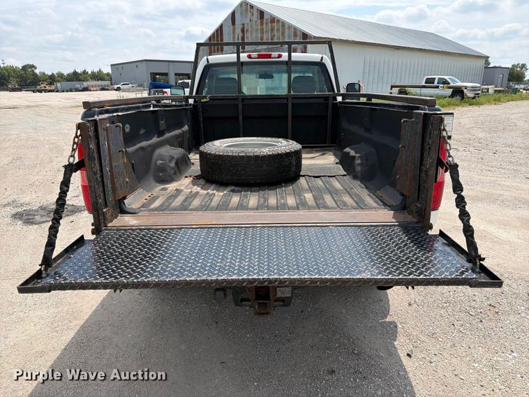 image for item DN6703 2011 Chevrolet Silverado 2500HD pickup truck