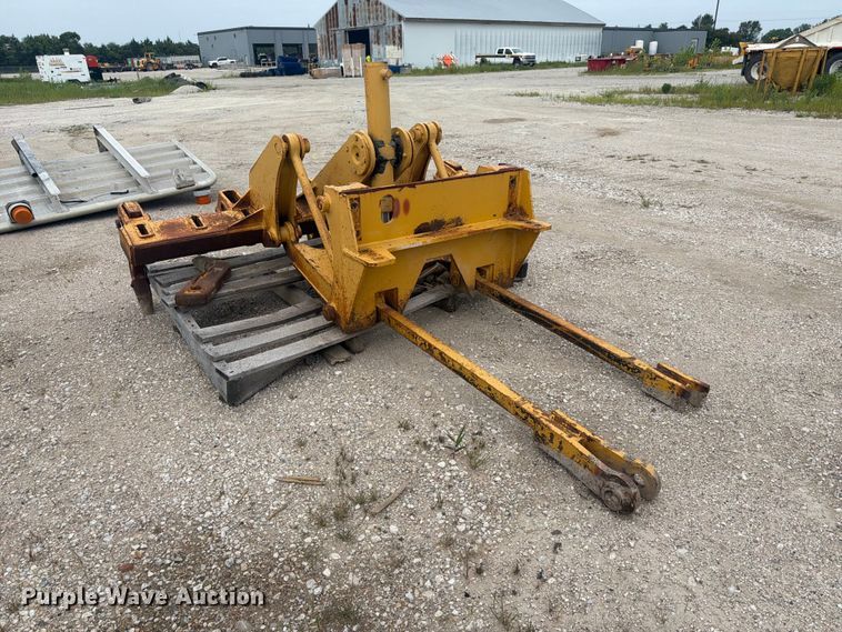 image for item DN6705 2001 Diamond Attachments 140H ripper