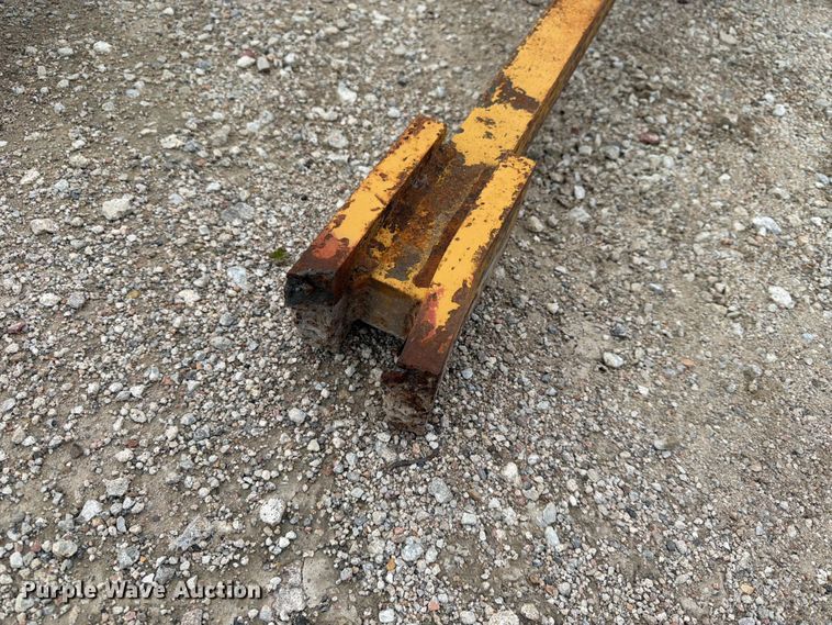 image for item DN6705 2001 Diamond Attachments 140H ripper