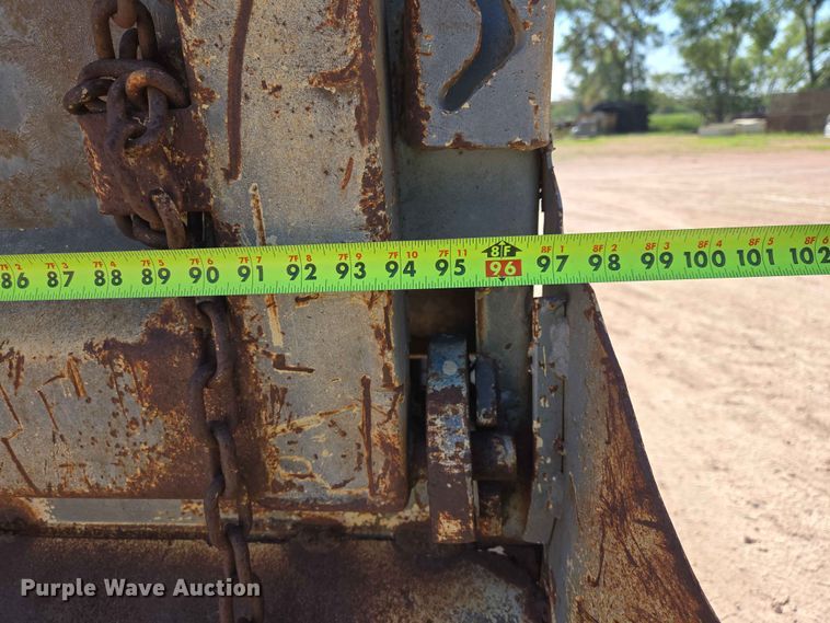image for item DP8948 1986 Ford LT8000 dump truck