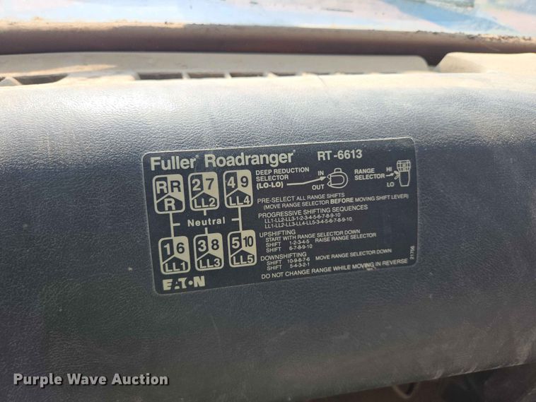 image for item DP8948 1986 Ford LT8000 dump truck