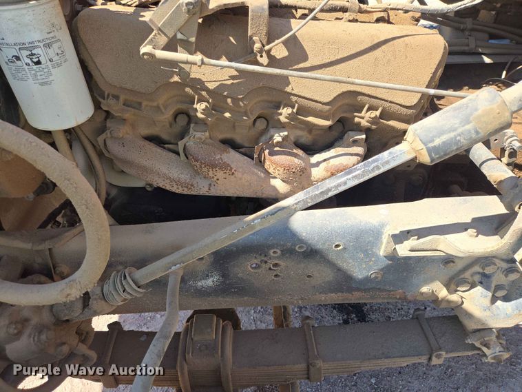 image for item DP8948 1986 Ford LT8000 dump truck