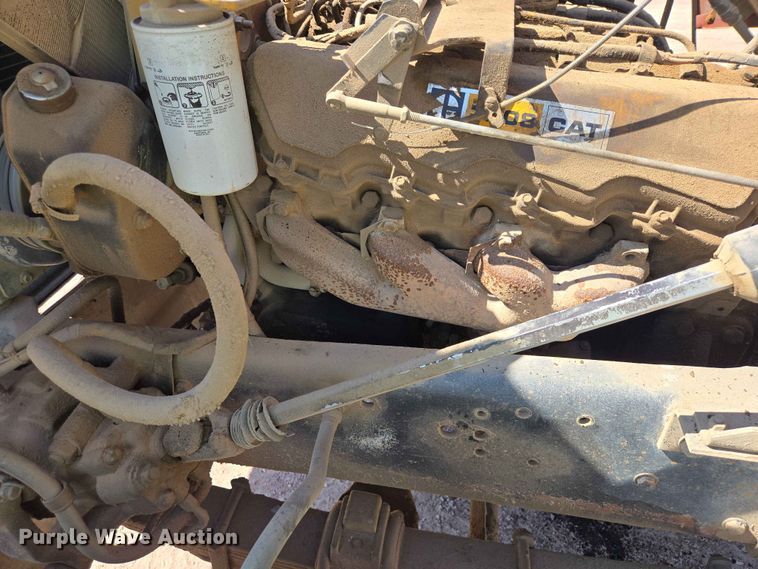 image for item DP8948 1986 Ford LT8000 dump truck