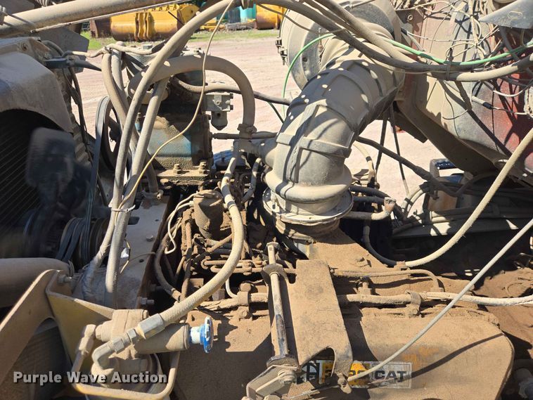 image for item DP8948 1986 Ford LT8000 dump truck