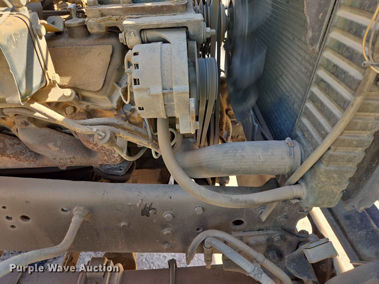 image for item DP8948 1986 Ford LT8000 dump truck