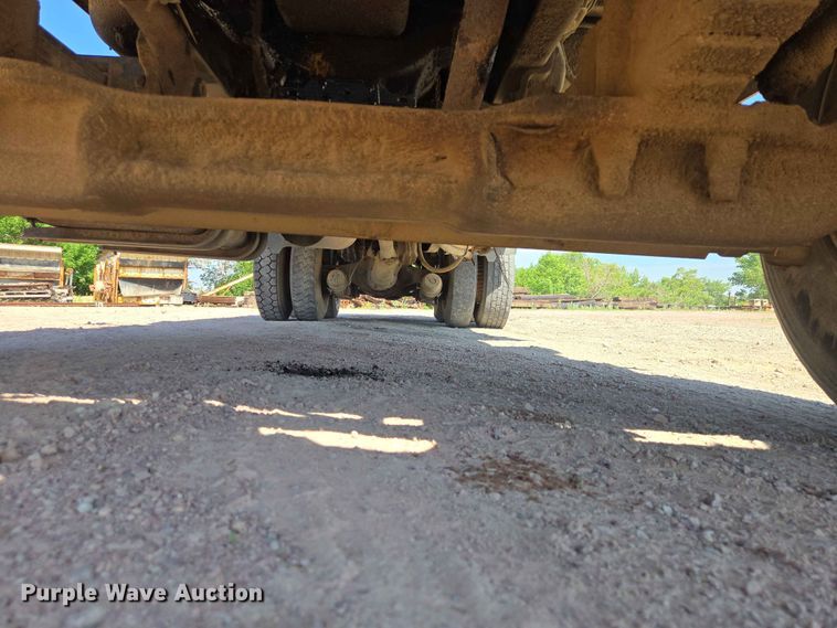 image for item DP8948 1986 Ford LT8000 dump truck
