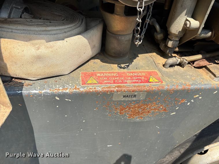 image for item DT2903 2014 Ravo 5 Series 540 street sweeper truck