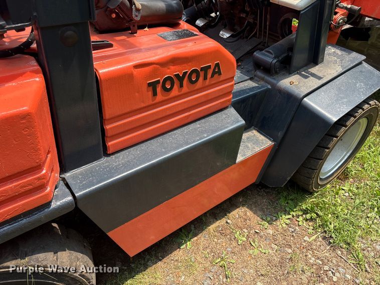 image for item DT2907 1993 Toyota 5FG35 forklift
