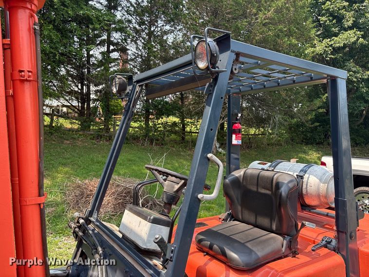 image for item DT2907 1993 Toyota 5FG35 forklift