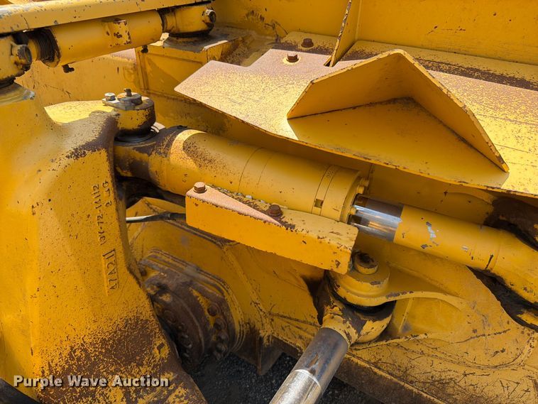 image for item DV2056 2016 Komatsu D61PXI-23 dozer