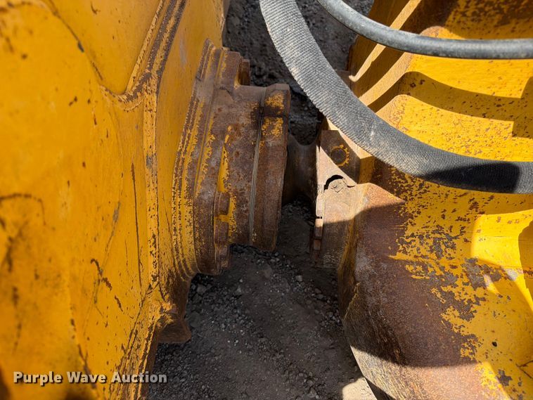 image for item DV2056 2016 Komatsu D61PXI-23 dozer