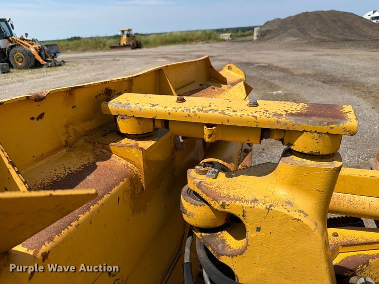 image for item DV2056 2016 Komatsu D61PXI-23 dozer