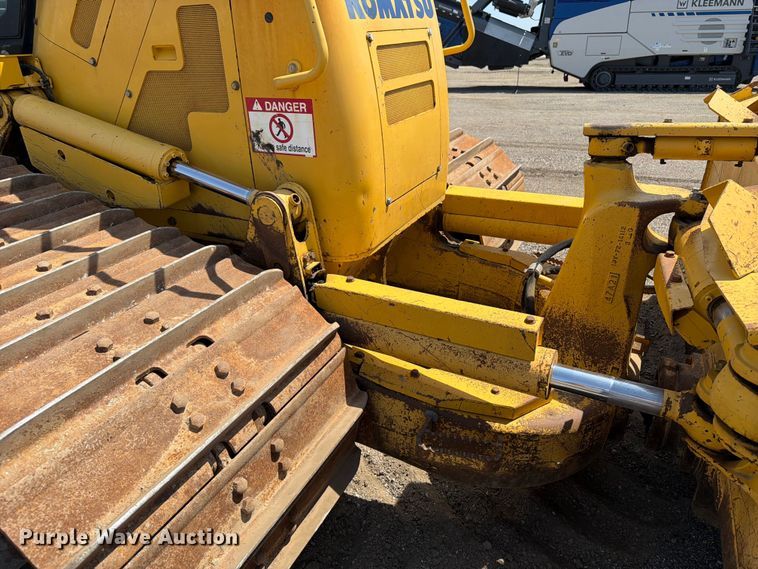 image for item DV2056 2016 Komatsu D61PXI-23 dozer