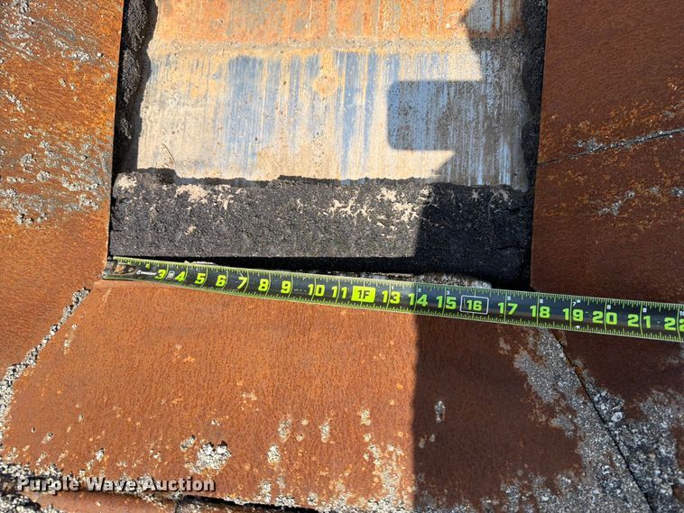 image for item DV2057 Terex CR452 paver