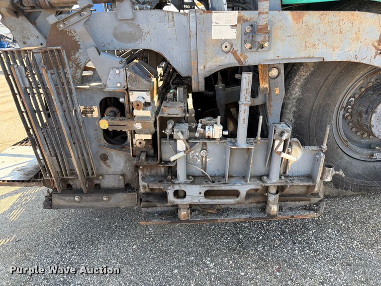 image for item DV2058 Vogele Vision 5203-2 paver