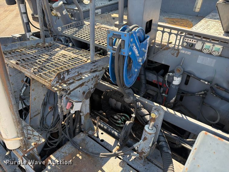 image for item DV2058 Vogele Vision 5203-2 paver