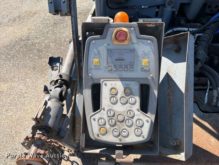 image for item DV2058 Vogele Vision 5203-2 paver