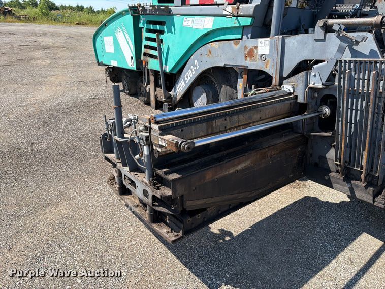 image for item DV2058 Vogele Vision 5203-2 paver