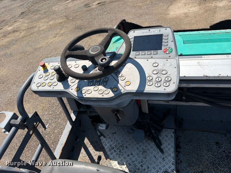 image for item DV2058 Vogele Vision 5203-2 paver