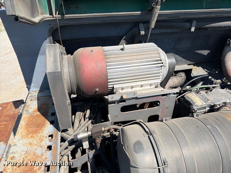 image for item DV2058 Vogele Vision 5203-2 paver