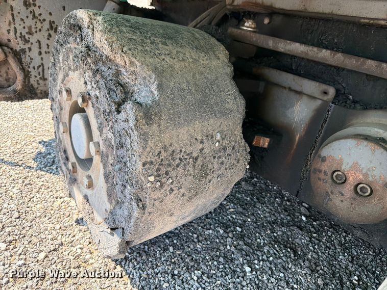 image for item DV2058 Vogele Vision 5203-2 paver