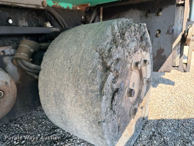 image for item DV2058 Vogele Vision 5203-2 paver