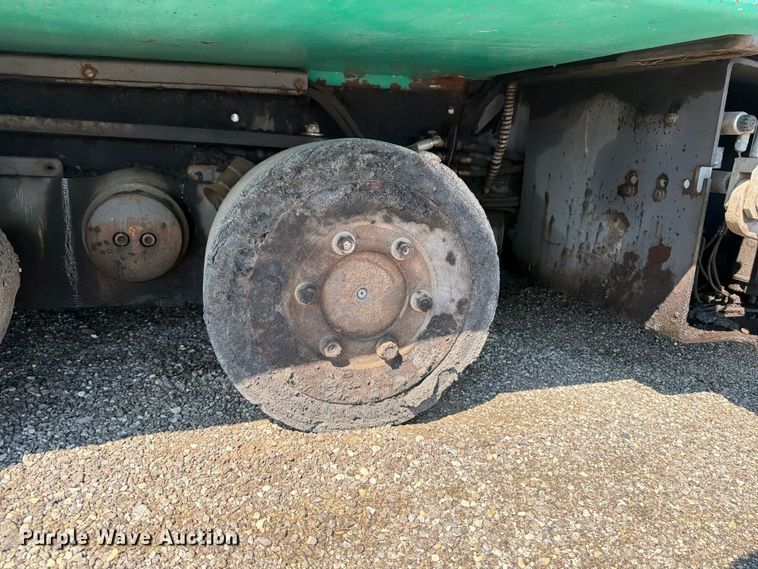 image for item DV2058 Vogele Vision 5203-2 paver