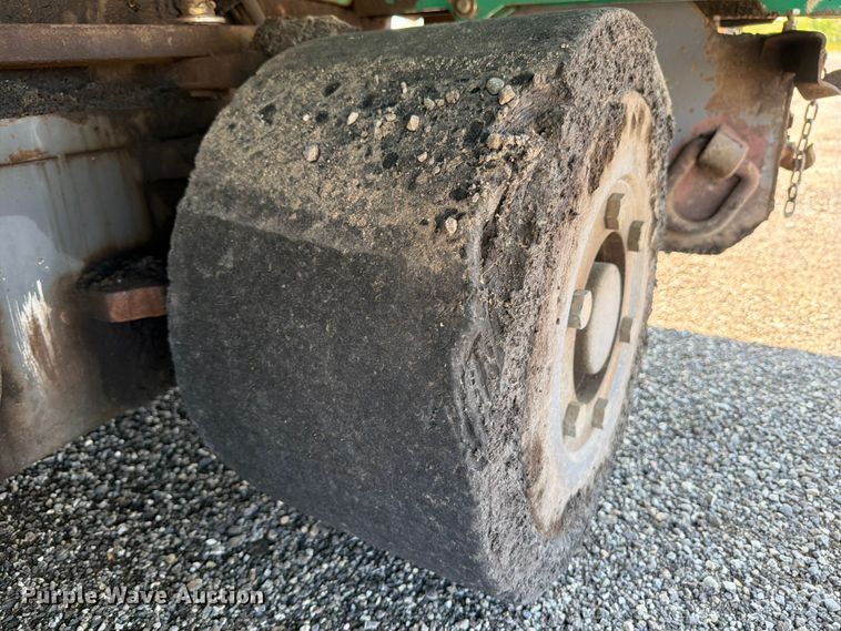 image for item DV2058 Vogele Vision 5203-2 paver