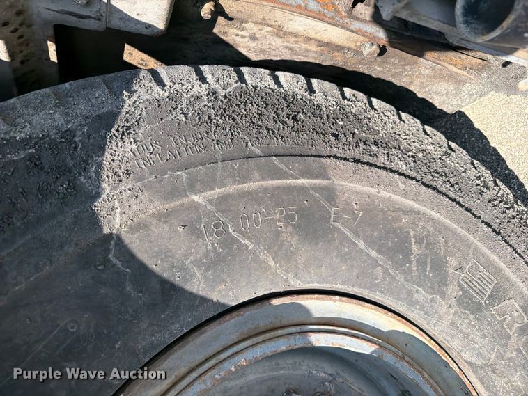 image for item DV2058 Vogele Vision 5203-2 paver