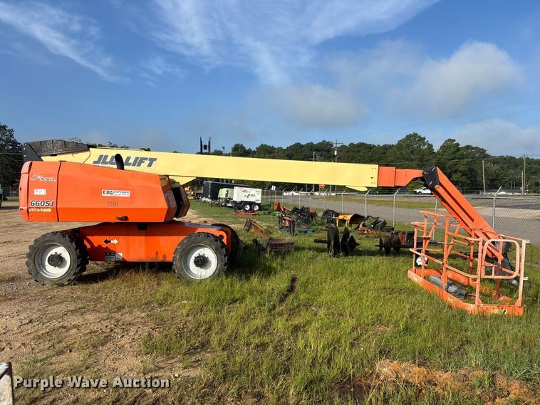 image for item DV7258 2012 JLG 660SJ boom lift