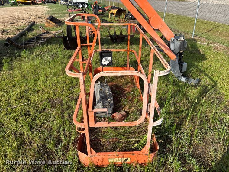 image for item DV7258 2012 JLG 660SJ boom lift