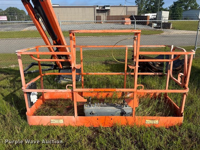 image for item DV7258 2012 JLG 660SJ boom lift