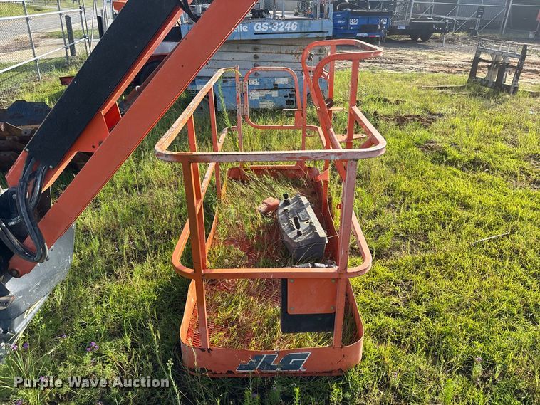 image for item DV7258 2012 JLG 660SJ boom lift