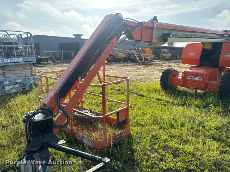 image for item DV7258 2012 JLG 660SJ boom lift