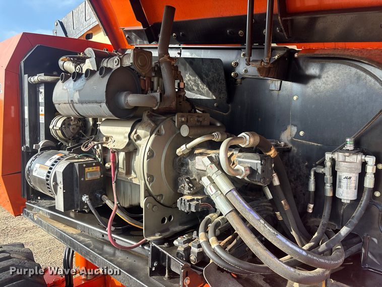 image for item DV7258 2012 JLG 660SJ boom lift