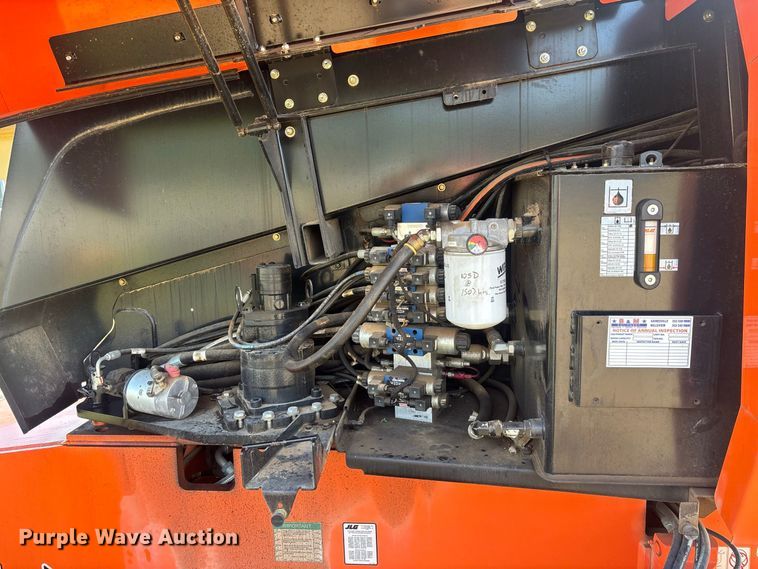 image for item DV7258 2012 JLG 660SJ boom lift