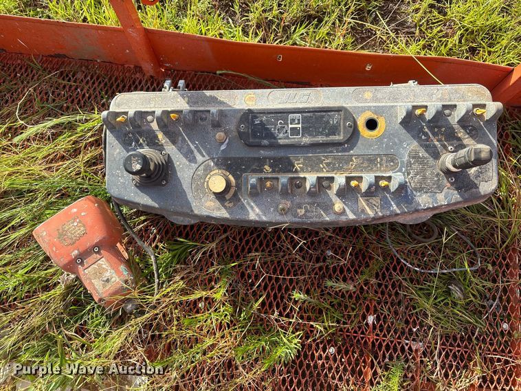 image for item DV7258 2012 JLG 660SJ boom lift