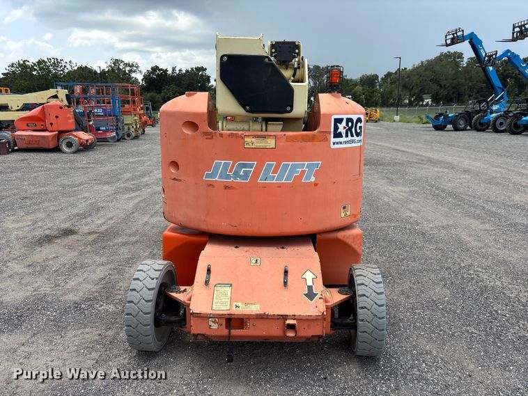 image for item DV7260 2006 JLG E400AJPN boom lift
