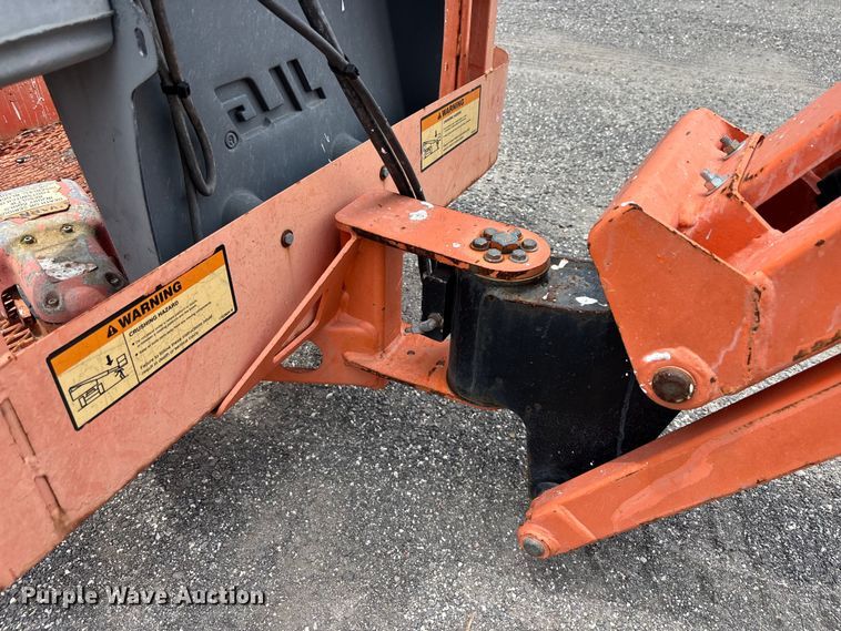 image for item DV7260 2006 JLG E400AJPN boom lift